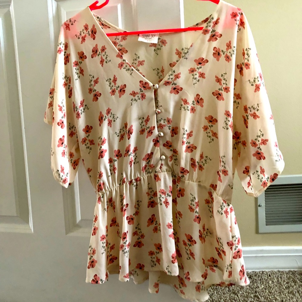 Sienna Sky blouse! Size: L